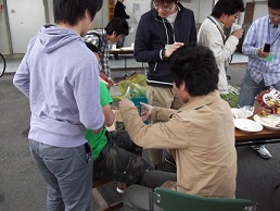 konpa8.jpg(113868 byte)
